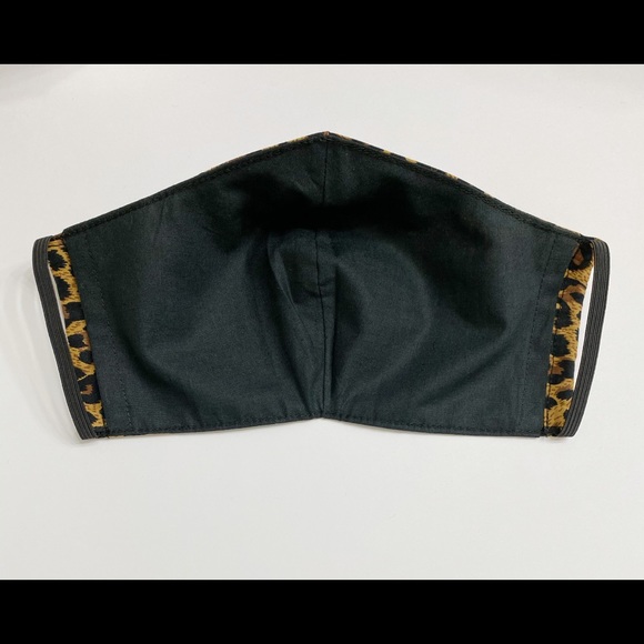 CHEETAH / LEOPARD Print Face Mask w/ BLACK Lining - Picture 2 of 5